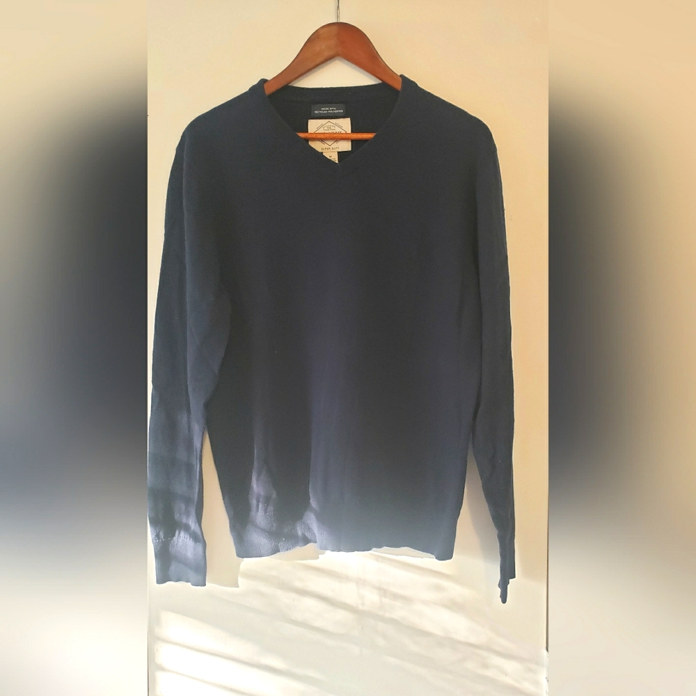 Long sleeve v neck